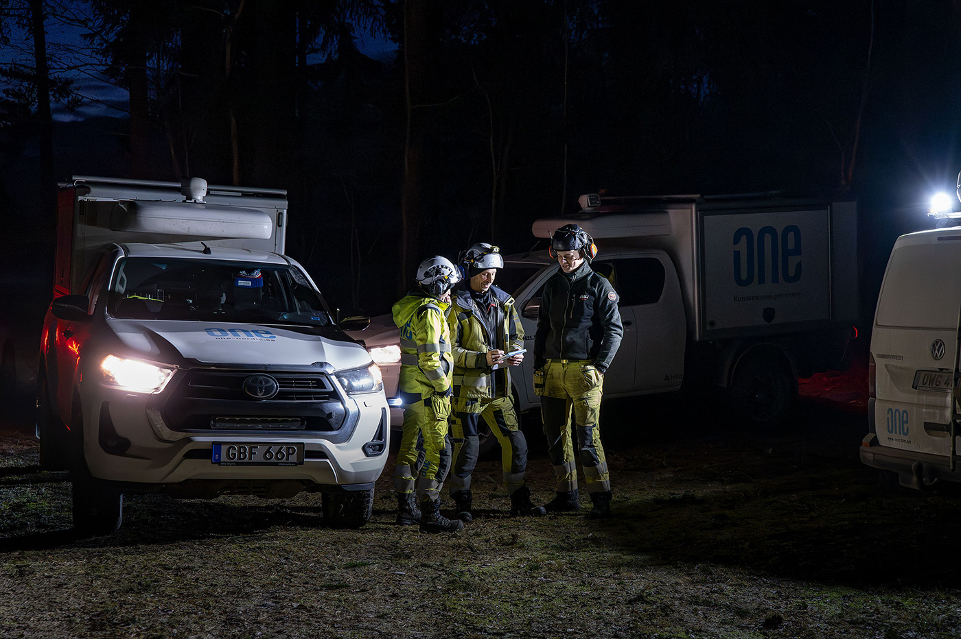 Nattjobb f&ouml;r One Nordics personal, som &auml;r huvudentrepren&ouml;r f&ouml;r Ellevios eln&auml;t i G&auml;vleborg. Foto: Ellevio.