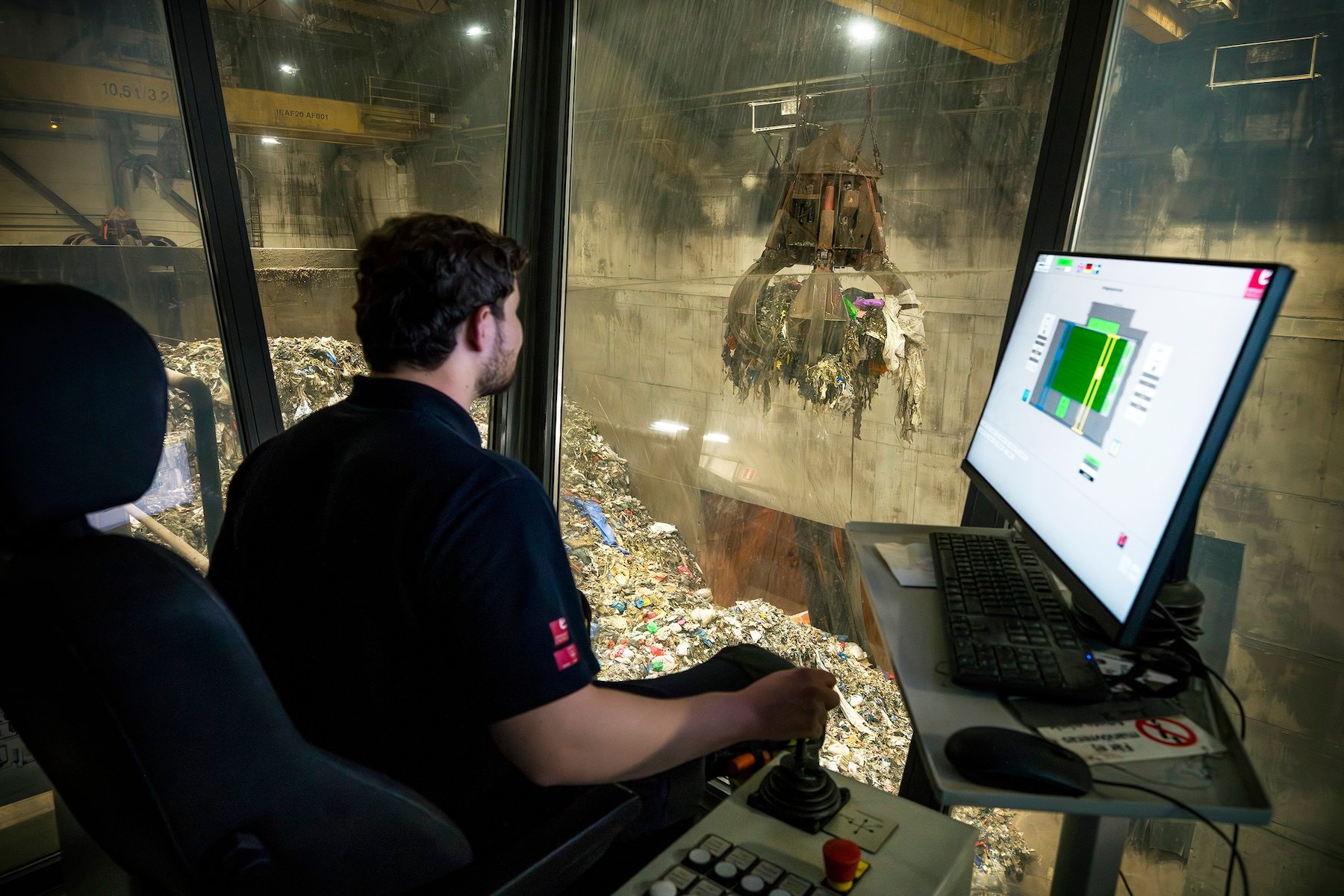 Ali Reza Alizada ser till att det blir r&auml;tt mix i avfallsbr&auml;nslet.