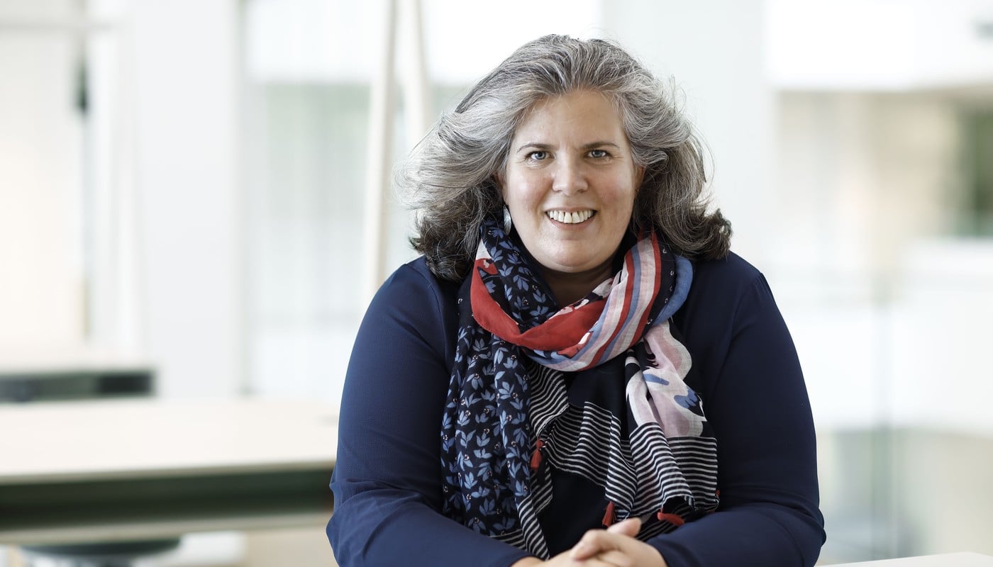 Yvonne Ruwaida ansvarar för Vattenfall Eldistributions kapacitetskarta. Foto: Vattenfall.