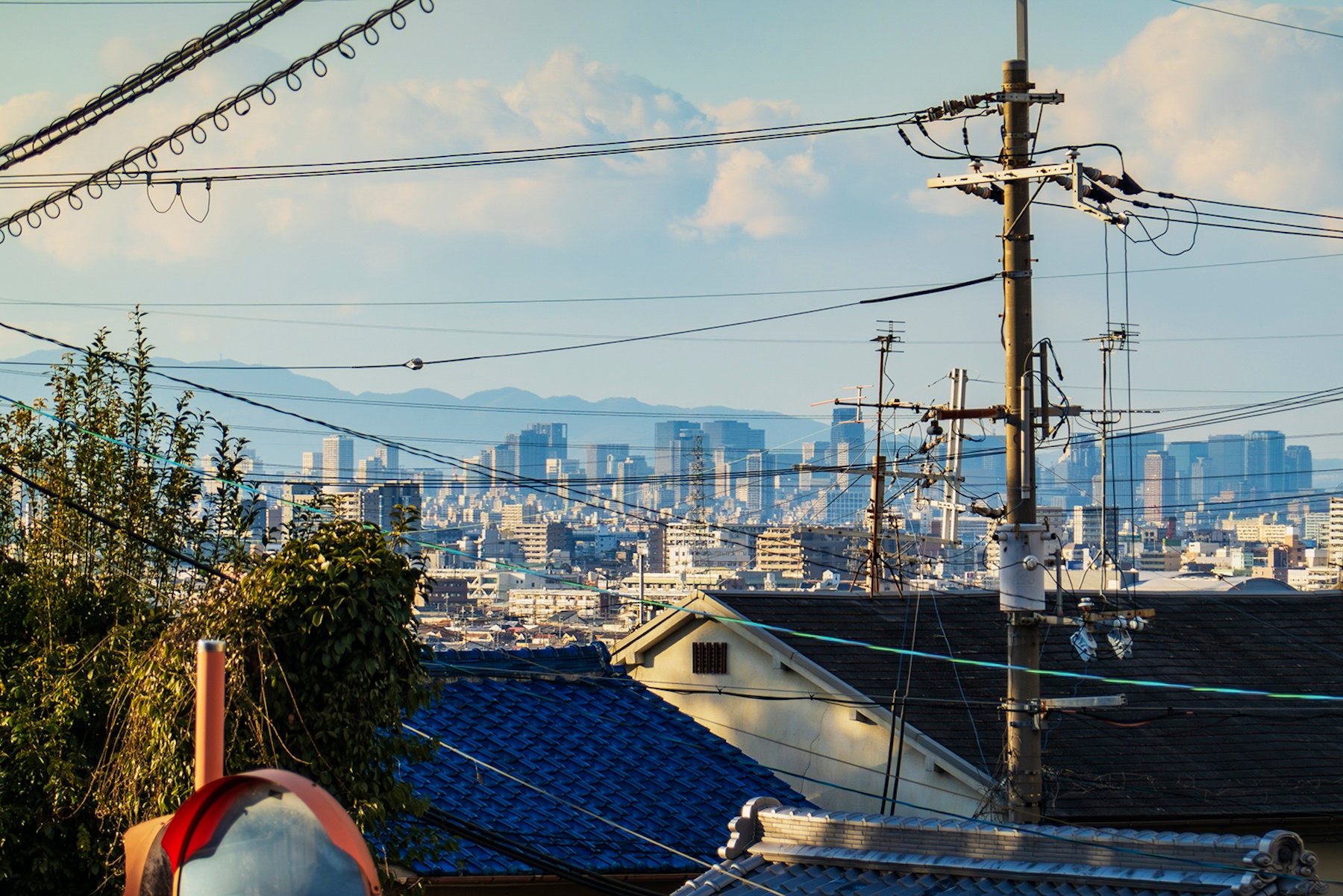 Med en befolkning om 124 miljoner invånare, varav många bor i några av världens största städer, har Japan stora elbehov. Foto: Shutterstock.