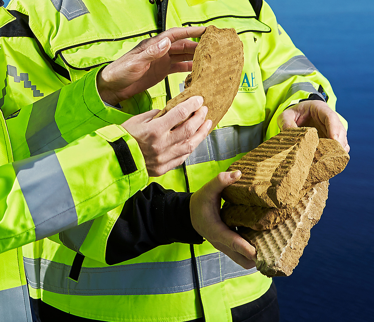 En del av flygaskan kan återvinnas, bland annat i form av filterkakor som används som byggmaterial. Foto: NOAH