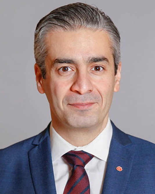 Energi- och digitaliseringsminister Khashayar Farmanbar.