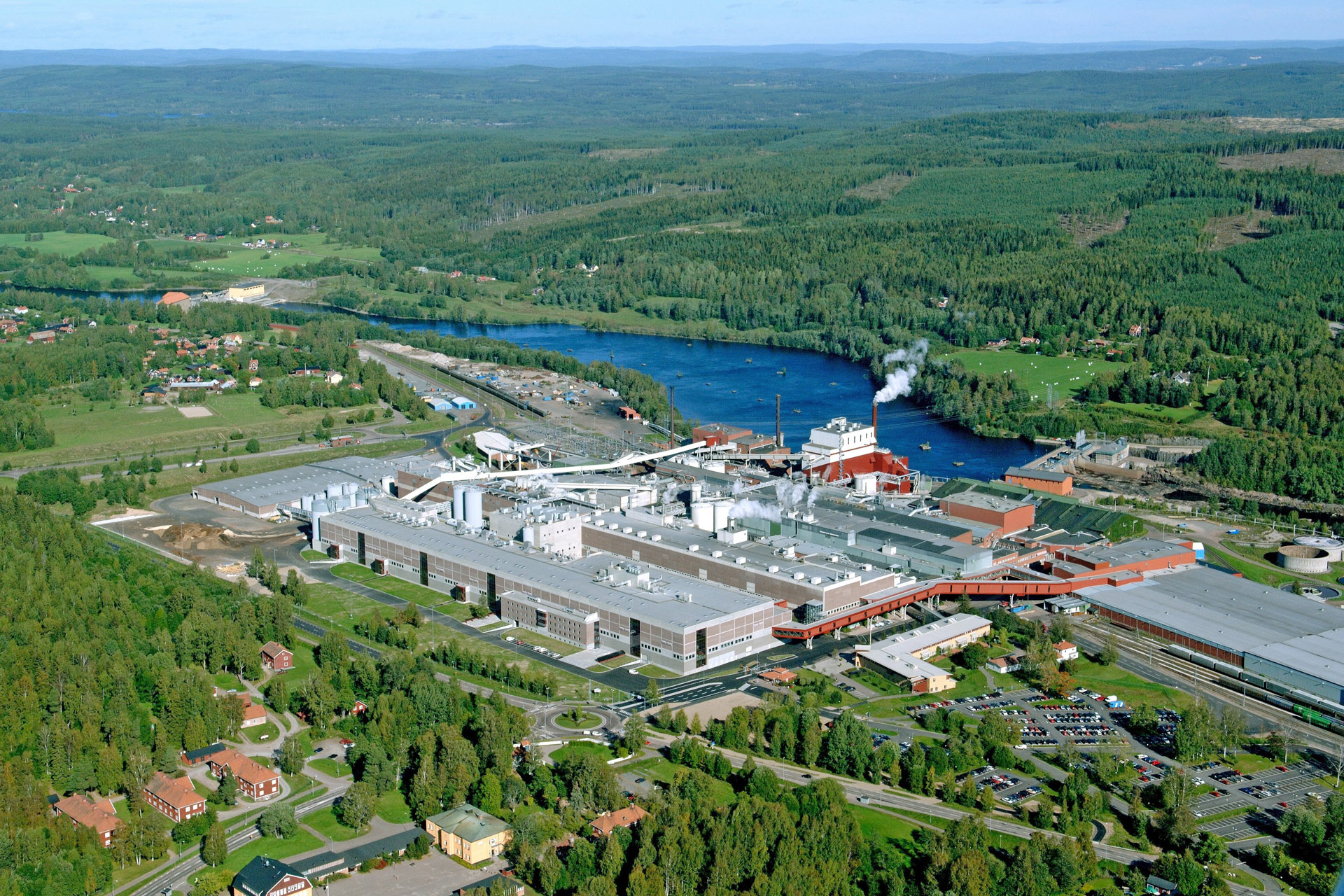 Här i Kvarnsvedens pappersbruk ska Northvolt placera sin batterifarbrik, Foto: Stora Enso